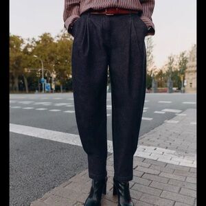 NWT Zara navy blue high-waisted straight-leg jeans Size 0